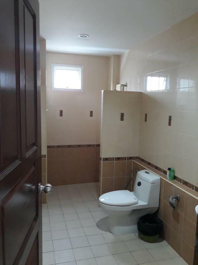 Проживание в семье Uncle House